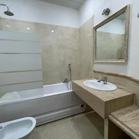 Spqr Bed & Breakfast Rome